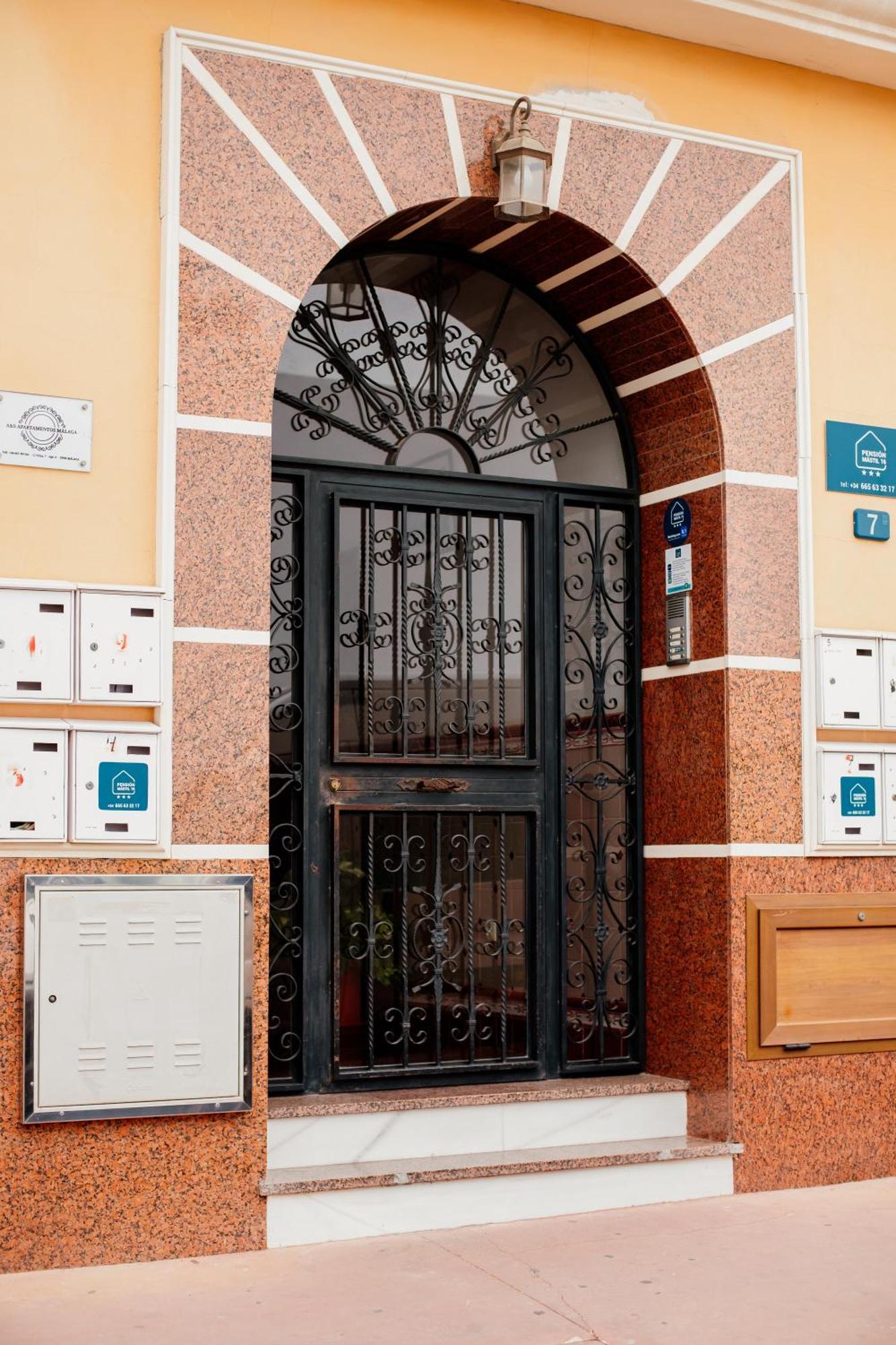 Apartamentos Turisticos Mastil 16 P2 Malaga Luaran gambar